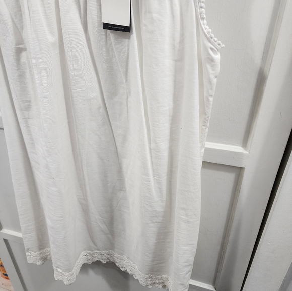 White eyelet lace trim white dress - Picture 5 of 7